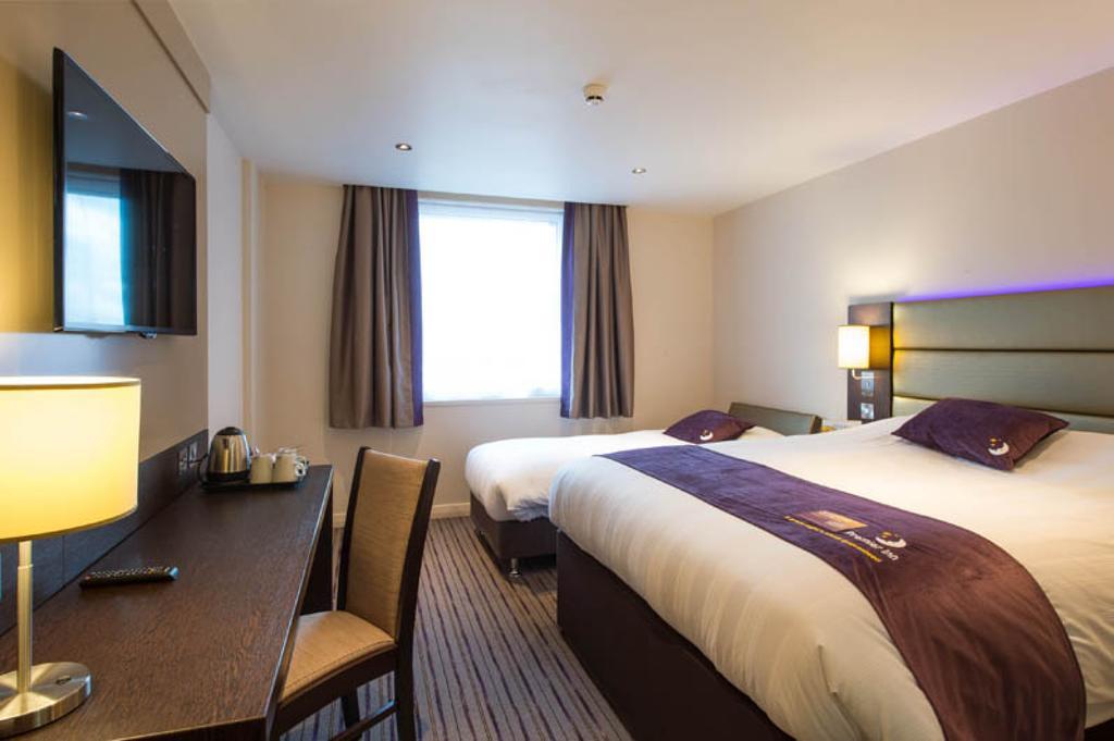 Premier Inn York North الغرفة الصورة
